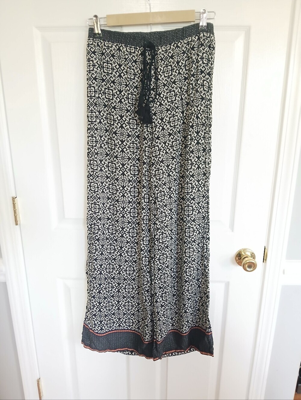 Sans Souci Black and White Printed Maxi Skirt with Drawstring Waist Boho Indie